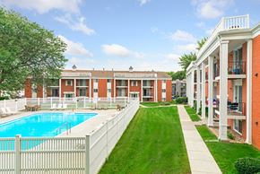 Omaha apartment for rent - our apartments at the district feature a swimming pool
