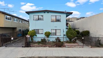 North Hollywood apartment for rent - Cumpston Apts