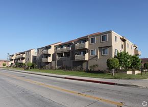 Gardena multi-family for rent - Apartment building on a sunny day.