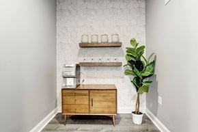 Alexandria apartment for rent - Work Desk and A Printer at The Tuscany, Virginia
