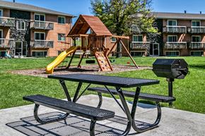 Bellevue apartment for rent - Oak Creek Playground