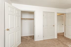 Sioux City apartment for rent - Bedroom at Country Club Apartments in Sioux City, IA
