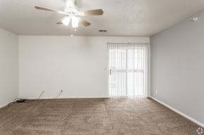 Sioux City apartment for rent - Living Room at Country Club Apartments in Sioux City, IA