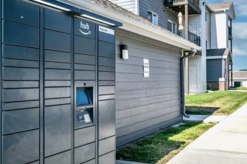Package locker