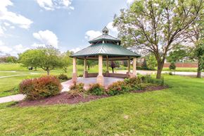 Omaha apartment for rent - One and two bedroom apartment homes at Oakwood Trail Apartments in Omaha, NE