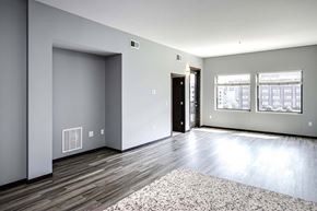 Omaha apartment for rent - One and two bedroom apartment homes at 1501 Jackson Apartments in Downtown Omaha, NE
