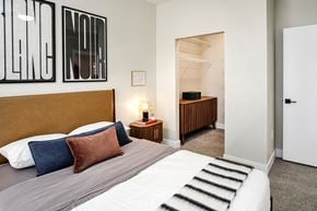 Omaha apartment for rent - Brand new modern studio, one and two-bedroom apartment homes featuring stainless steel appliances, tile backsplash, quartz countertops, LVP flooring, large picture windows, in-unit washer and dryer and balconies at The Artisan at 39th in Omaha, NE