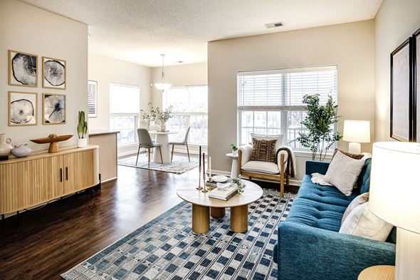 Omaha apartment for rent - Luxury Apartment Living at Autumn Grove Apartments, Omaha, NE