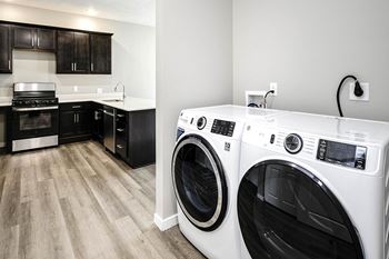 In-unit washer & dryer