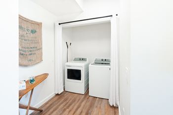 Full-sized washer & dryer