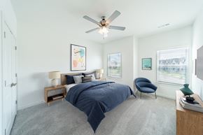 Rogers townhouse for rent - Bedroom at Shadowbrooke Village in Rogers, AR