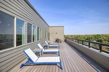 5Th floor outdoor living lounge