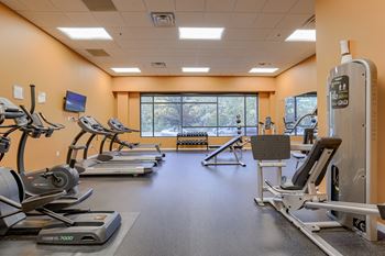 24 Hour state of the art fitness room