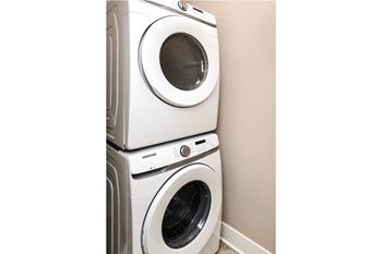 Washer/dryer in unit