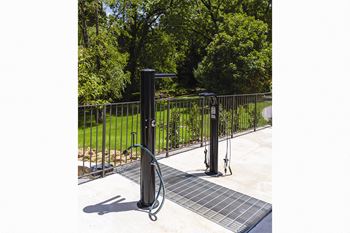 Bike wash station