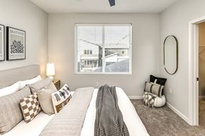 Omaha apartment for rent - Studio, one two and three bedroom apartments and townhomes featuring open concept floor plans, dens, large windows, stainless steel appliances, quartz countertops, eat-in kitchens, pantries, LVT flooring and much more at The Trails at North Streams in Omaha, NE