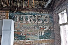 Omaha apartment for rent - Studio, one and two-bedroom apartment homes in the historically-renovated Hupmobile Apartments in Omaha, NE