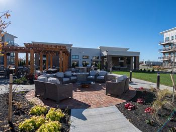 Courtyard firepit