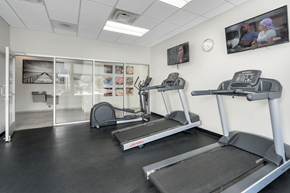 Southfield apartment for rent - Gym at Metro Detroit Apartments | 42 West Apartments in Southfield MI