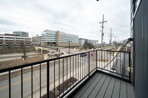 Grand Rapids apartment for rent - Balcony at Grand Rapids Apartments | Gateway at Belknap Apartments in Grand Rapids, MI