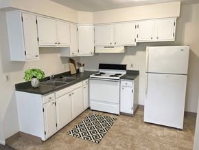East Lansing apartment for rent - Spacious Kitchen in East Lansing Apartments near Michigan State University | North Pointe