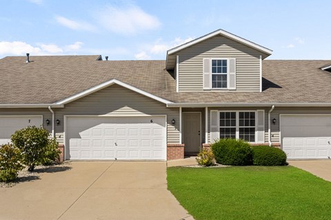 Floor plan for 1 bed, 1 bath, 900 sqft