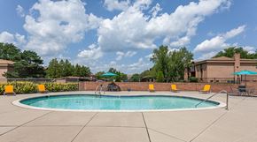 Southfield apartment for rent - the preserve at ballantyne commons resort style swimming pool