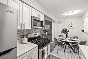 Grand Blanc Twp apartment for rent - Kitchen Appliances at Residences at Grand Blanc Apartments - Grand Blanc, MI, Grand Blanc Twp