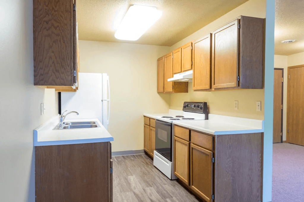Lakewood Court - apartments for rent in Spirit Lake | Point2Homes