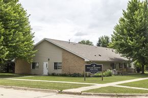 Lake Park apartment for rent - A house with a sign in front that says "Welcome to Maple Shade".