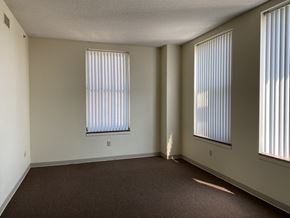 Waterloo apartment for rent - Marsh Place Living Space