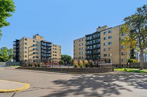 St. Louis Park apartment for rent - Park Towers, St. Louis Park, Minnesota