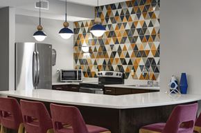 Plymouth apartment for rent - Equipped Kitchen at Shadow Hills, Plymouth, MN