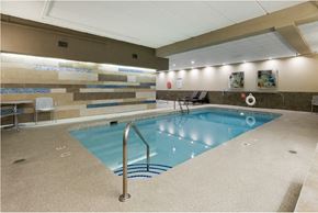 Minneapolis townhouse for rent - Indoor Pool at Axon Green, Minneapolis, MN, 55416