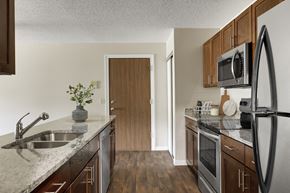 Savage apartment for rent - Kitchen Appliances at Hidden Valley, Savage, MN