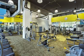 Kellogg square deluxe fitness center