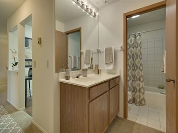 Willow pond bathroom