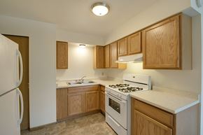 Fridley apartment for rent - Kitchen at Northeast Villas, Fridley, 55421