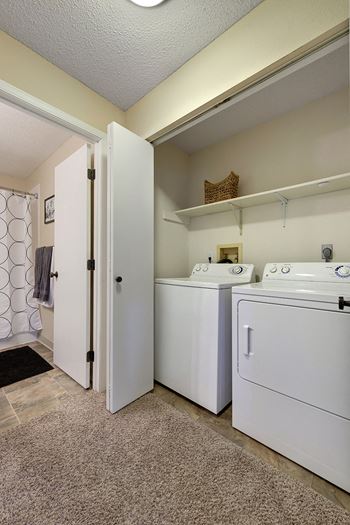 Regency woods washer and dryer