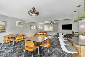 Maplewood apartment for rent - Dining And Kitchen at Silver Ridge, Maplewood, 55119