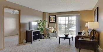 The preserve at commerce living room