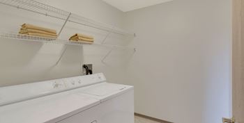 The preserve at commerce washer and dryer