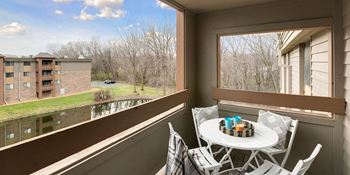 Willow creek private balcony