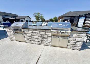 Grilling stations at pool (2)
