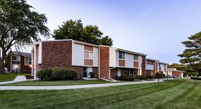 New Berlin townhouse for rent - our apartments at the reserves feature a spacious yard and green grass