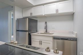 Tampa apartment for rent - Renovated Kitchen at Captiva Club Apartments at 4401 Club Captiva Drive in Tampa, FL 33615