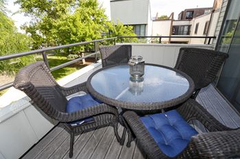 Private patio/balcony