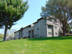 Eden Prairie apartment for rent - apartment building and grassy area