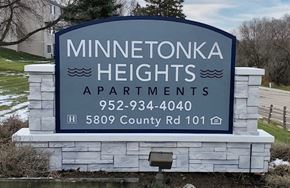 Minnetonka townhouse for rent - Minnetonka Heights Signage