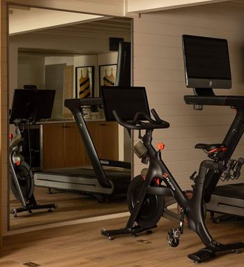 Fitness center w/ on-demand classes
